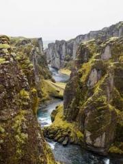 Bones-Eating Marriag