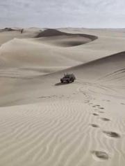 lt;lt;lt;The Peerles